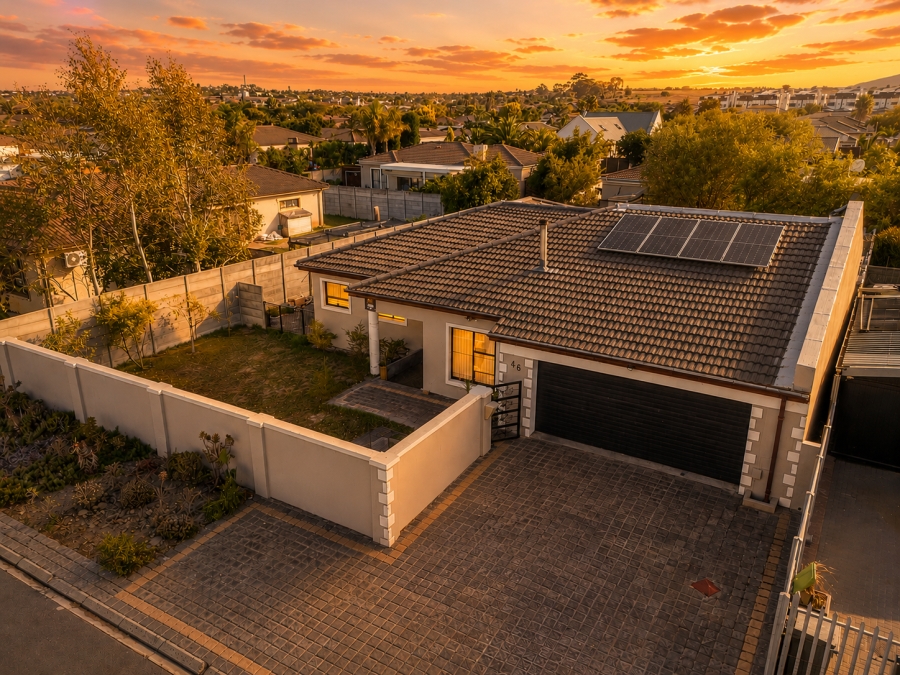 3 Bedroom Property for Sale in Uitzicht Western Cape